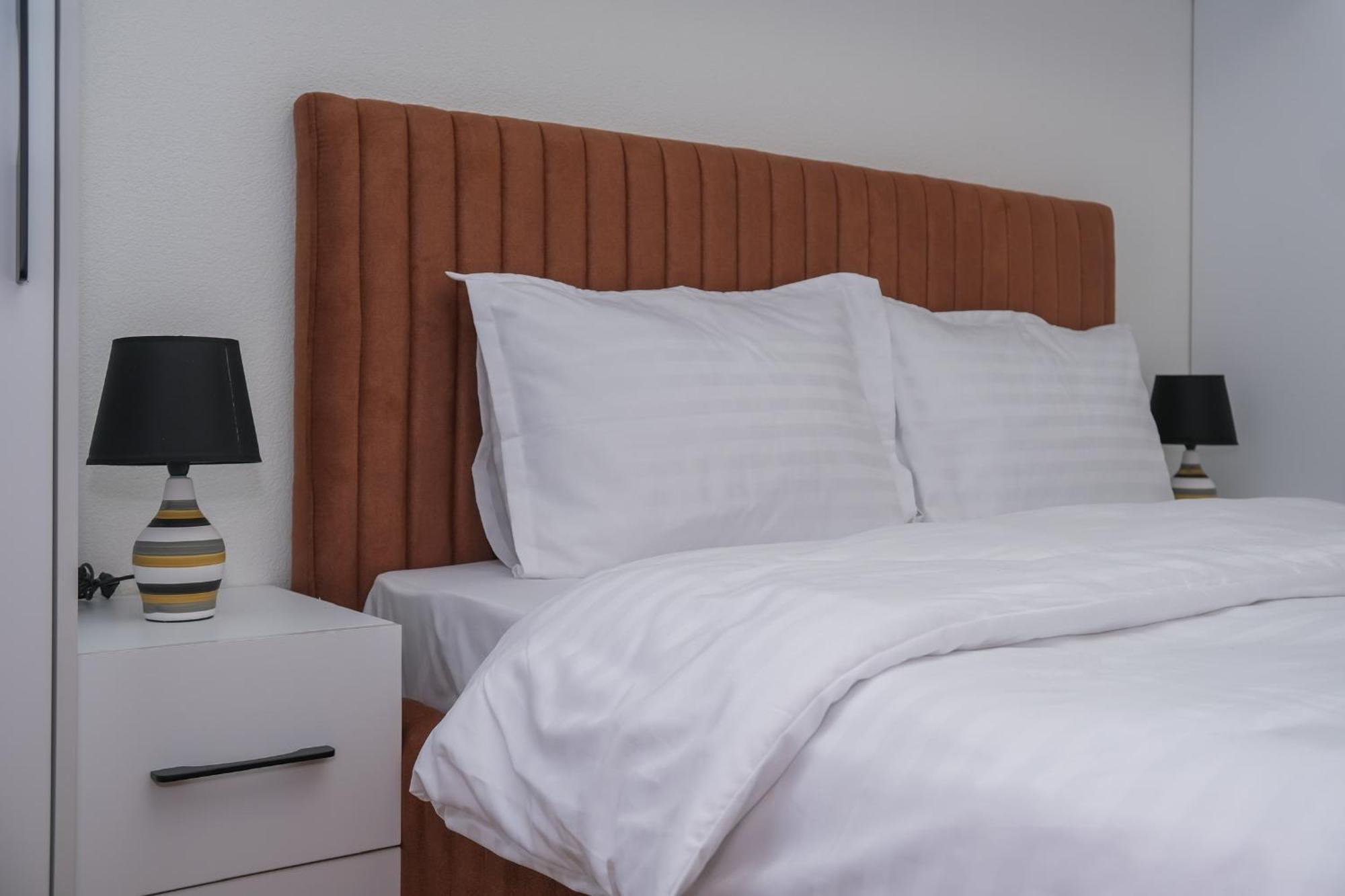 Nest Apartments Gjakova Eksteriør billede